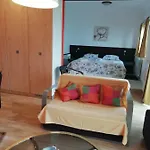 Kubo Guest house