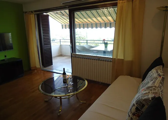 Kubo 3* Ловран